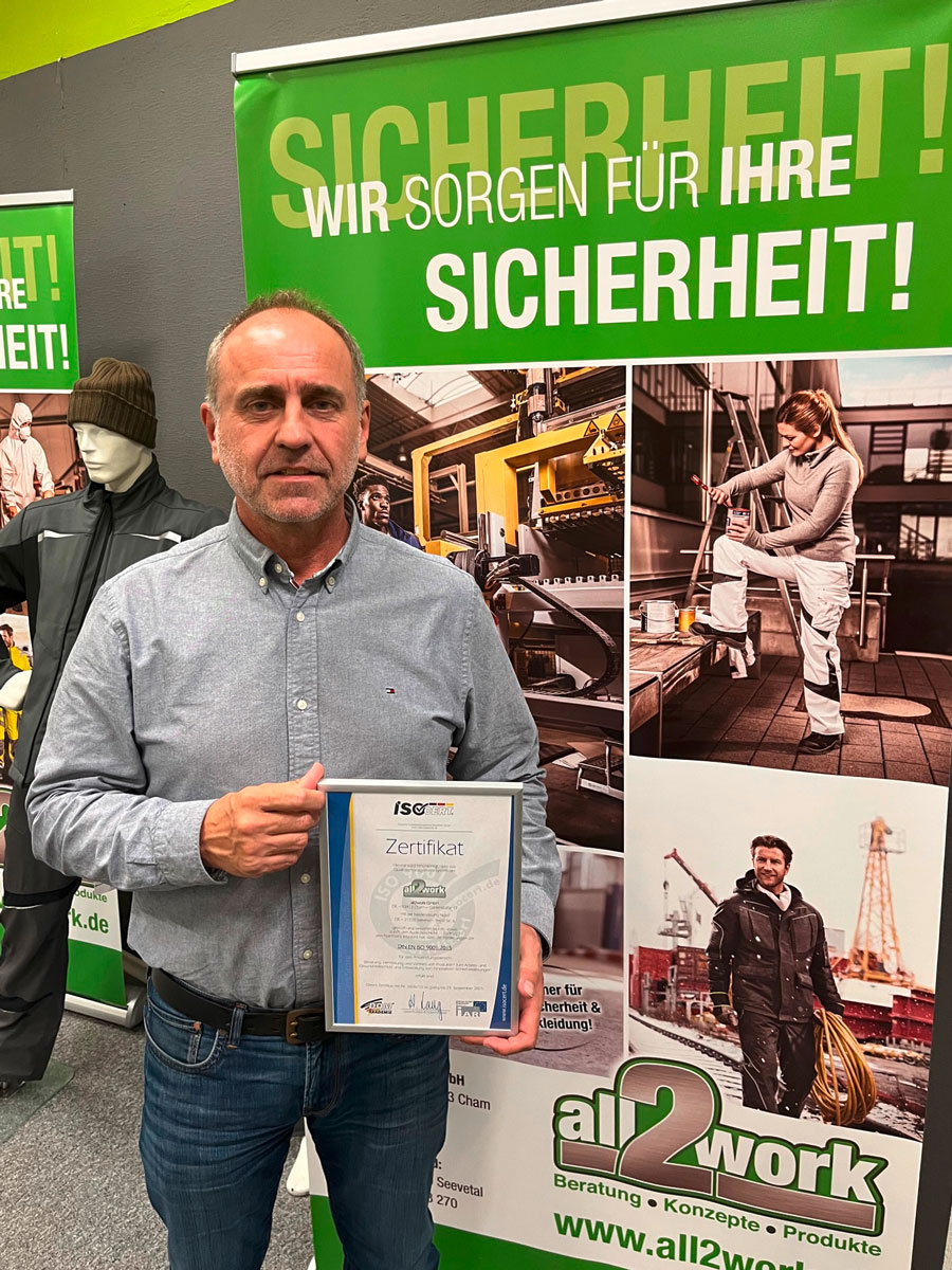 iso-zertifikat-arbeitskleidung-kaufen